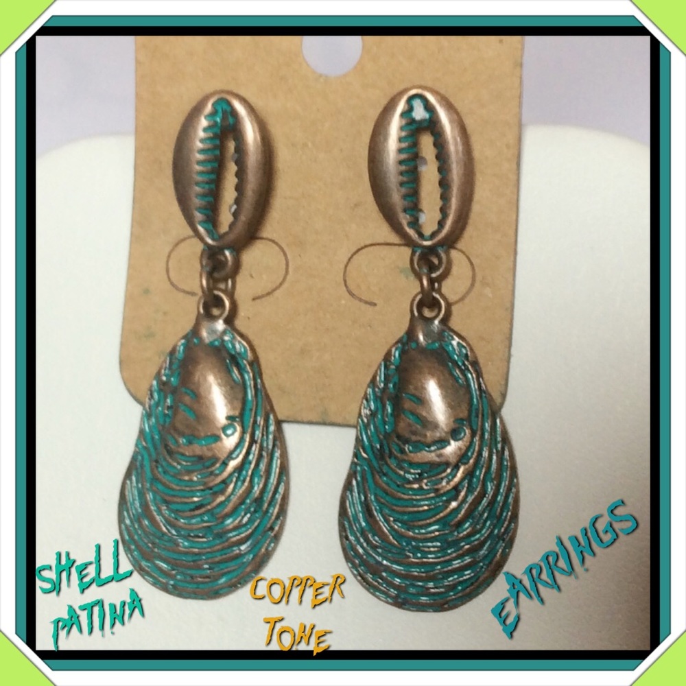 🆕✅ SHELL PATINA COPPER TONE STUD EARRINGS